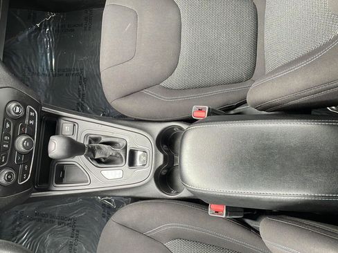 Used 2020 Jeep Cherokee Latitude image 22