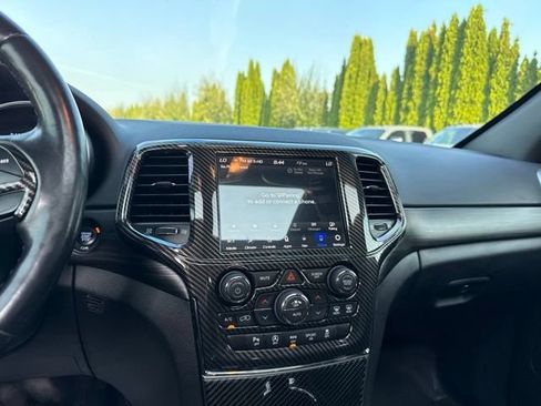 Used 2021 Jeep Grand Cherokee Laredo X AWD/4WD image 20