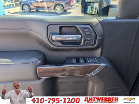 Used 2022 GMC Sierra 2500 SLT w/ SLT Convenience Package image 21