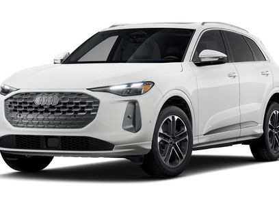 Certified 2025 Audi Q5 Premium w/ Convenience Package