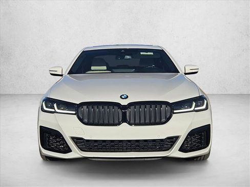 Used 2021 BMW M550i xDrive w/ Premium Package image 2