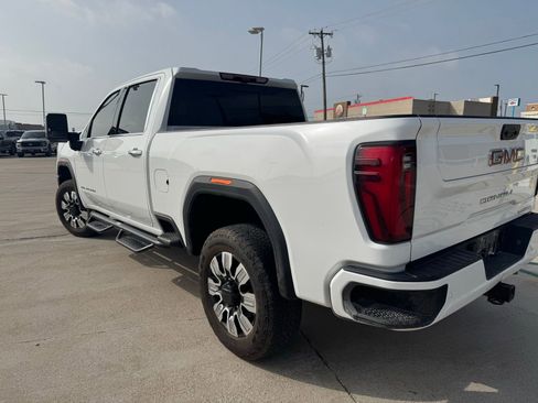 Used 2025 GMC Sierra 3500 Denali w/ Technology Package AWD/4WD image 6