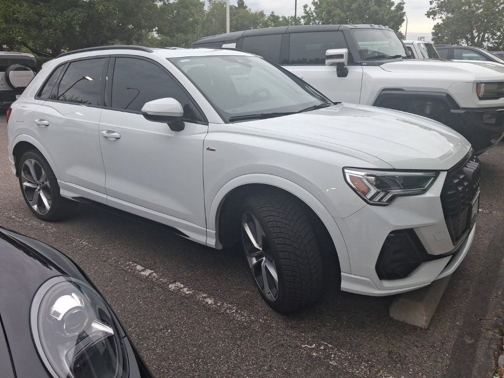 Used 2022 Audi Q3 2.0T Premium Plus AWD/4WD image 1