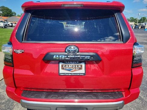 Used 2019 Toyota 4Runner TRD Off-Road AWD/4WD image 15