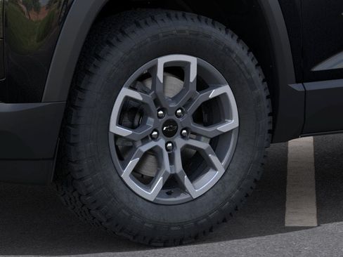New 2026 Chevrolet Equinox ACTIV w/ Safety and Technology Package AWD/4WD image 33