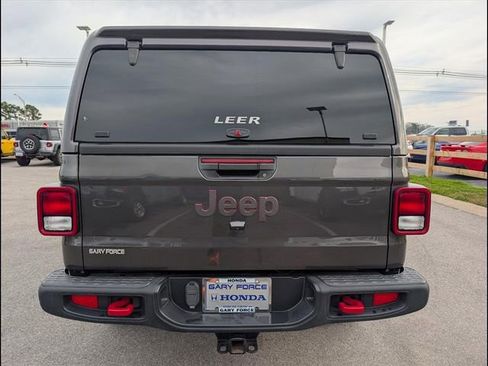 Used 2022 Jeep Gladiator Rubicon w/ Cold Weather Group image 21