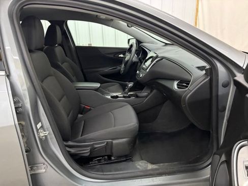 Used 2023 Chevrolet Malibu LT FWD image 18