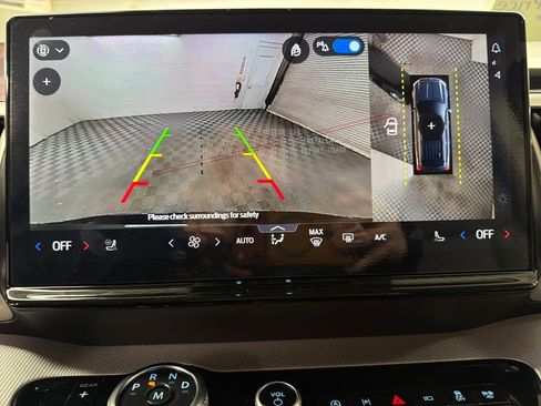 New 2026 Ford Expedition Active image 24