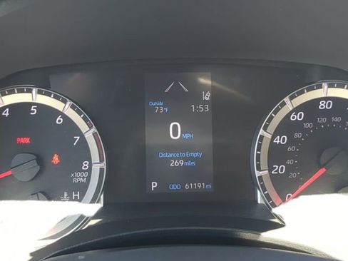 Used 2021 Toyota Highlander L image 25