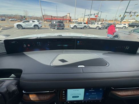 Certified 2025 Lincoln Navigator Black Label image 17