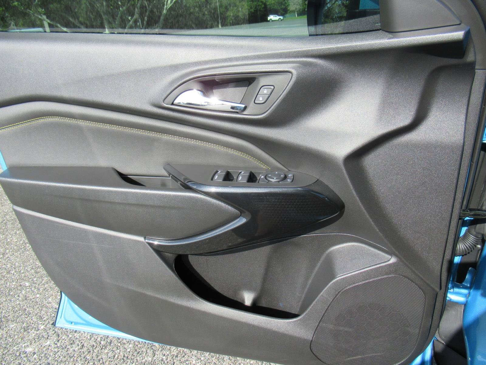 New 2026 Chevrolet Trax LT w/ Driver Confidence Package FWD image 21