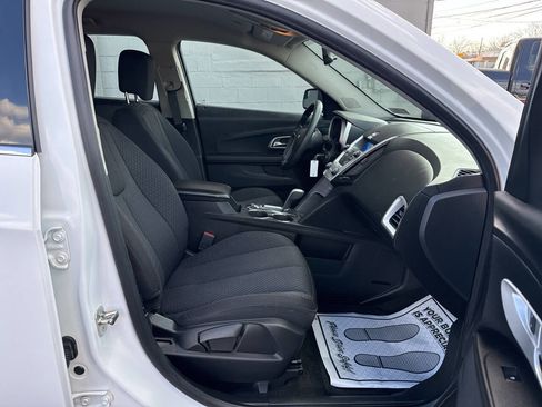 Used 2013 Chevrolet Equinox LS image 23