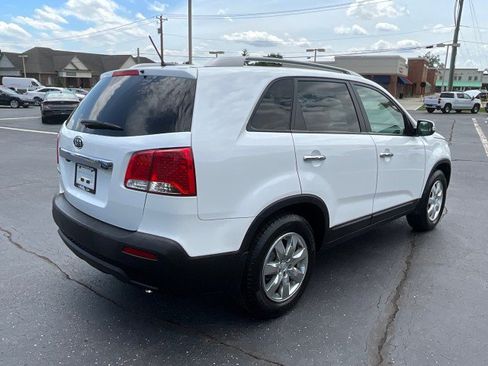 Used 2013 Kia Sorento LX w/ Convenience Pkg FWD image 7
