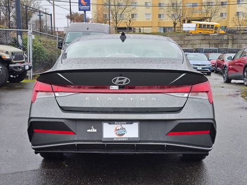 New 2026 Hyundai Elantra Sport image 6