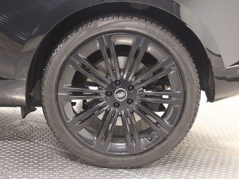 Used 2025 Land Rover Range Rover Autobiography AWD/4WD image 16