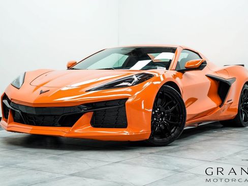 Used 2024 Chevrolet Corvette Z06 RWD image 1