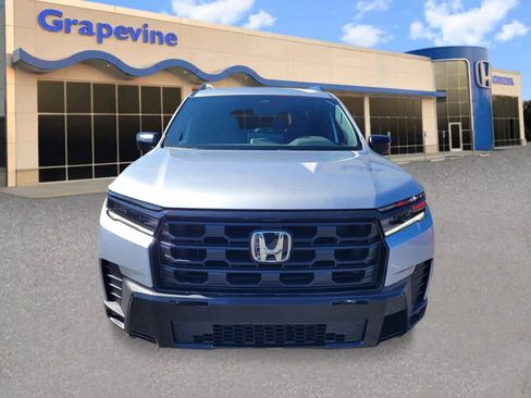 New 2026 Honda Pilot Sport image 8