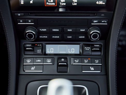 Used 2023 Porsche 718 Boxster Spyder image 67