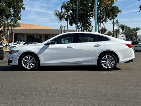 Used 2024 Chevrolet Malibu LT FWD image 2