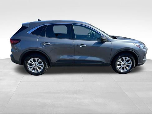 Used 2023 Ford Escape Active image 9