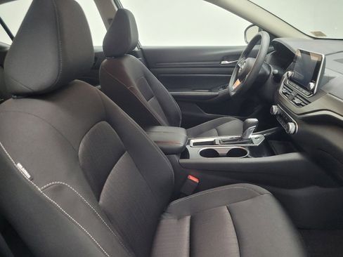 Used 2024 Nissan Altima 2.5 SV image 21