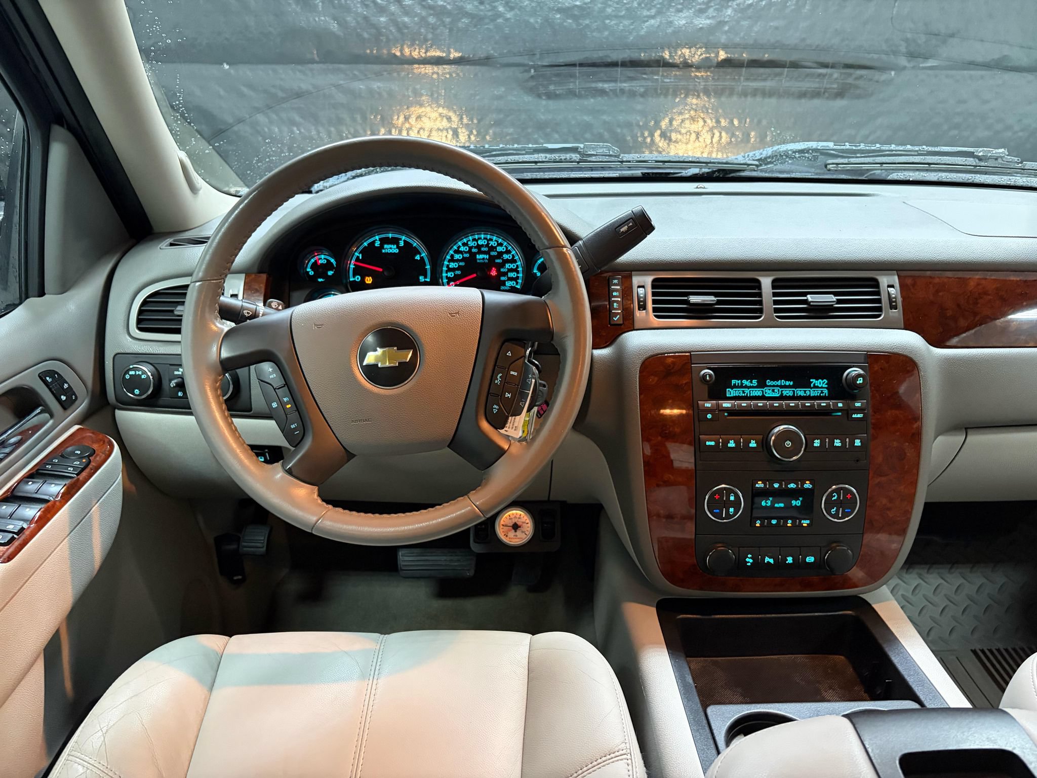 Used 2011 Chevrolet Silverado 2500 LTZ w/ LTZ Plus Package AWD/4WD image 10
