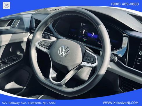 Used 2022 Volkswagen Taos SE image 11