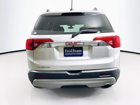Used 2017 GMC Acadia SLE w/ Driver Alert Package I FWD image 8