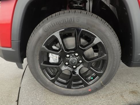 New 2026 Jeep Compass Latitude image 7