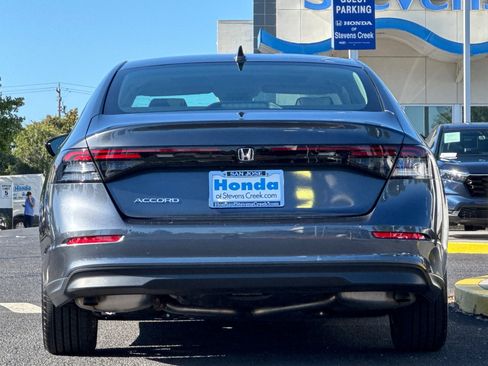 Used 2024 Honda Accord EX image 9