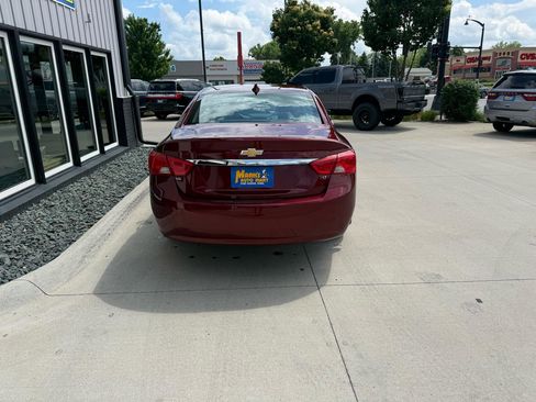 Used 2017 Chevrolet Impala LT w/ Leather Package FWD image 5