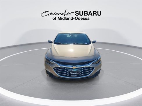 Used 2024 Chevrolet Malibu LT image 3