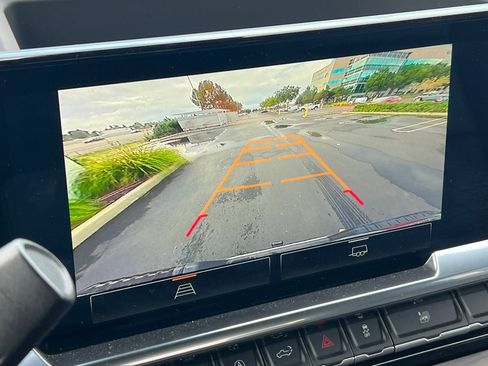 Used 2024 GMC Sierra 1500 SLT image 27