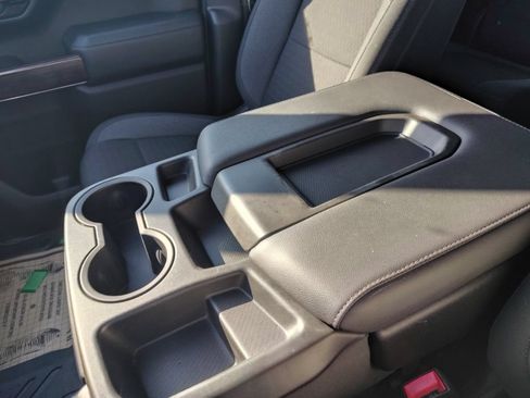 Used 2021 Chevrolet Silverado 1500 LT AWD/4WD image 23