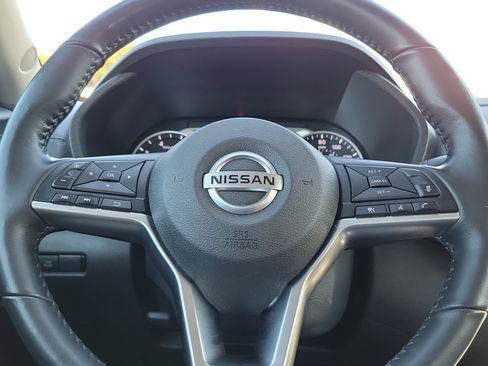 Used 2022 Nissan Sentra SV w/ All-Weather Package image 17