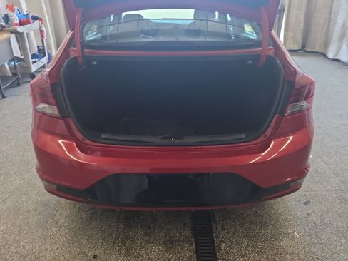 Used 2020 Hyundai Elantra SEL FWD image 14