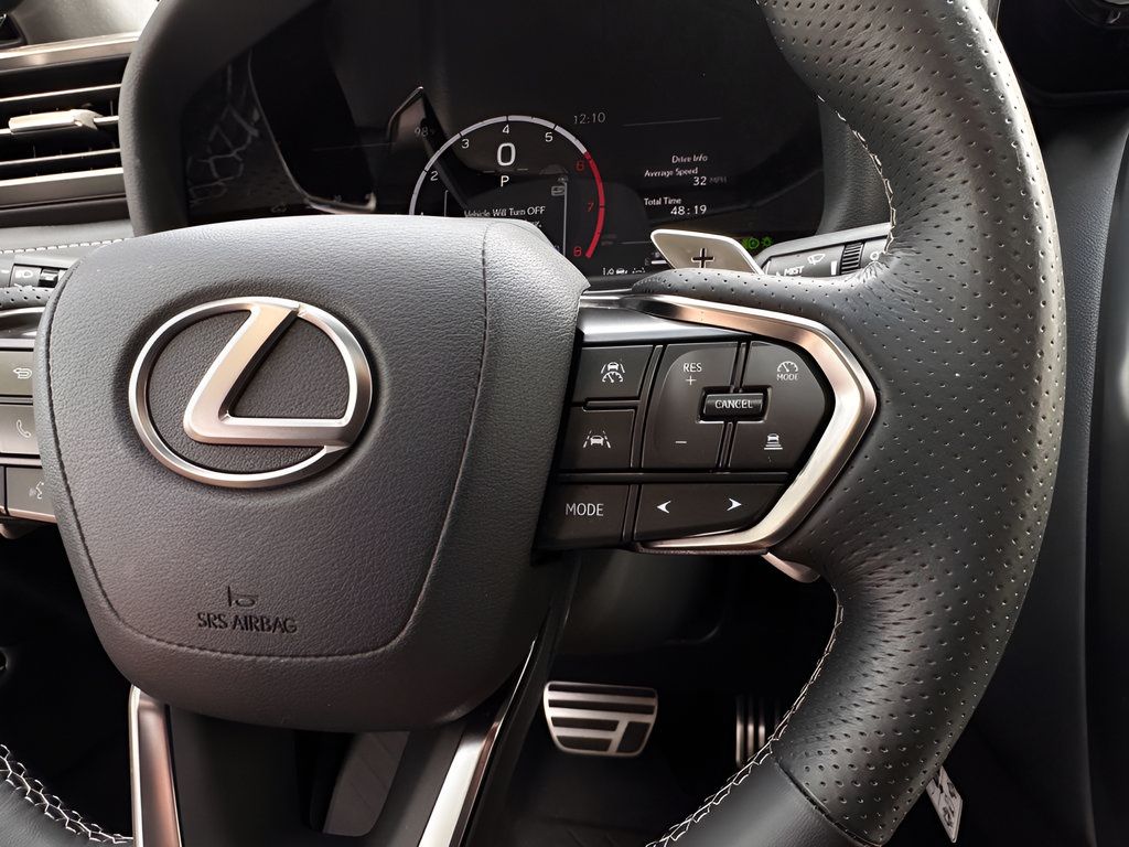 Used 2025 Lexus LX 600 F Sport w/ Accessory Package (2T) AWD/4WD image 13