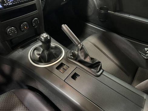 Used 2007 MAZDA MX-5 Miata Sport RWD image 13