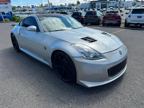 Used 2006 Nissan 350Z Coupe w/ (N93) Cargo Convenience Pkg RWD image 7