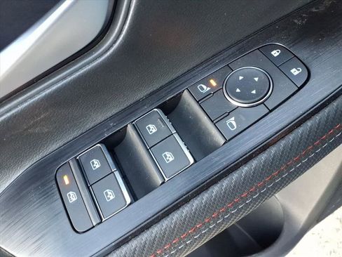 New 2026 Nissan Kicks SR image 17