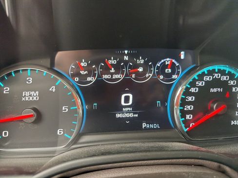 Used 2020 GMC Yukon Denali image 3