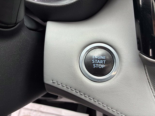 Used 2020 Toyota Highlander Limited AWD/4WD image 10