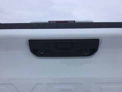 Used 2023 Chevrolet Silverado 1500 Custom image 5