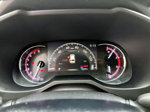 Used 2019 Toyota RAV4 Limited w/ Advanced Technology Package image 15