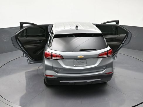 Used 2023 Chevrolet Equinox LT FWD image 36