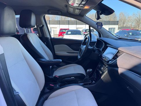 Used 2018 Buick Encore Preferred image 11