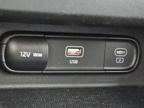 Used 2025 Kia Seltos S image 22