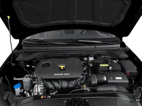 Used 2017 Hyundai Elantra SE image 16