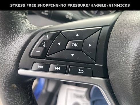 Used 2018 Nissan Rogue SV w/ Premium Package image 25