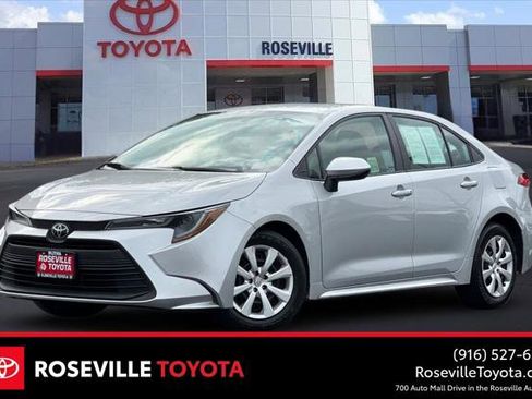Certified 2024 Toyota Corolla LE FWD image 1